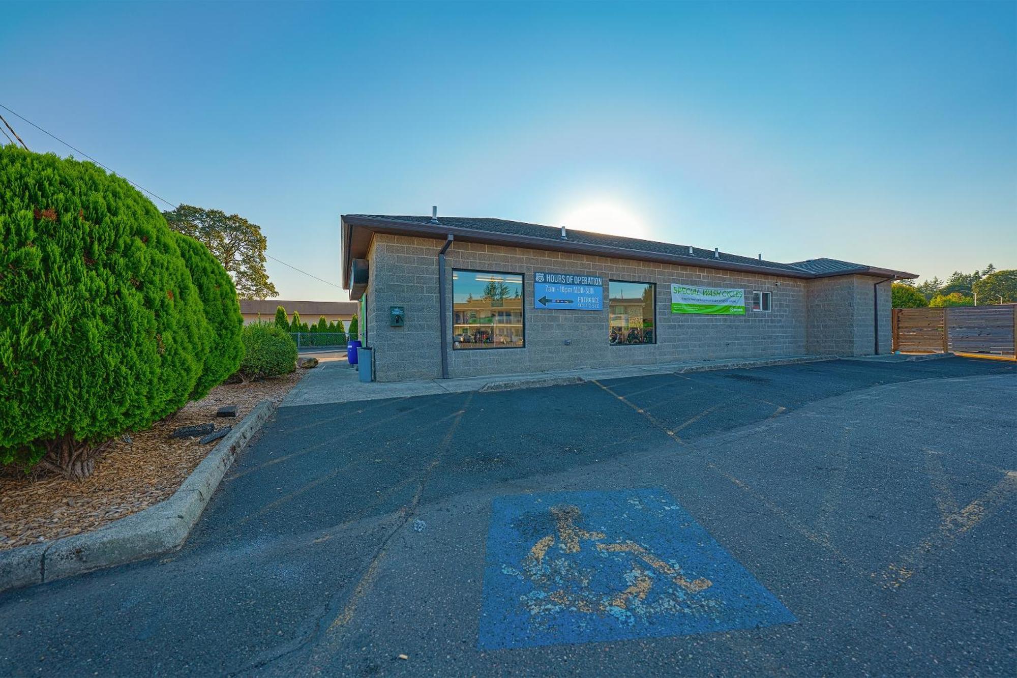 Oyo Hotel St Helens Or Сейнт Хелънс Екстериор снимка