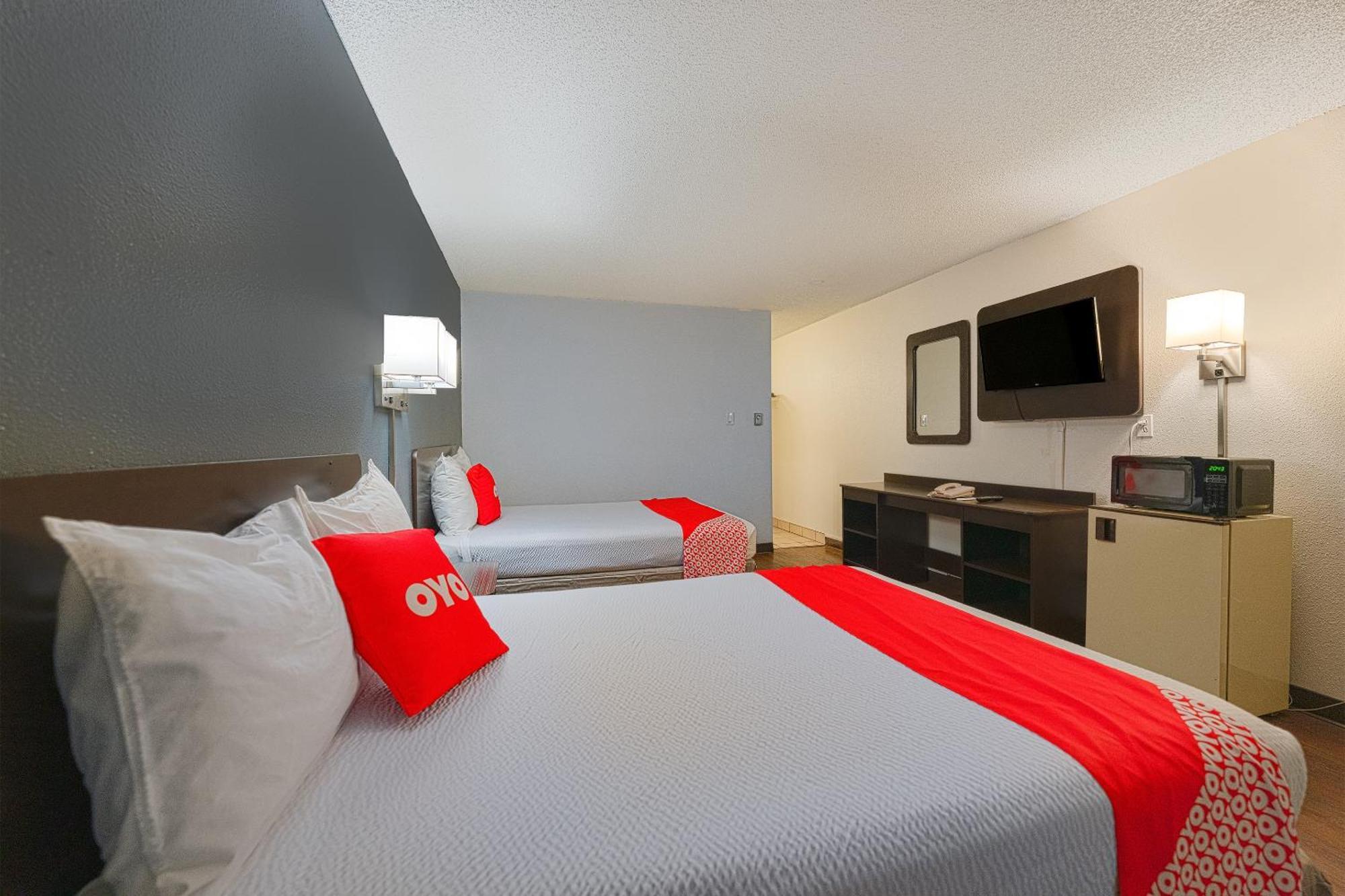 Oyo Hotel St Helens Or Сейнт Хелънс Екстериор снимка