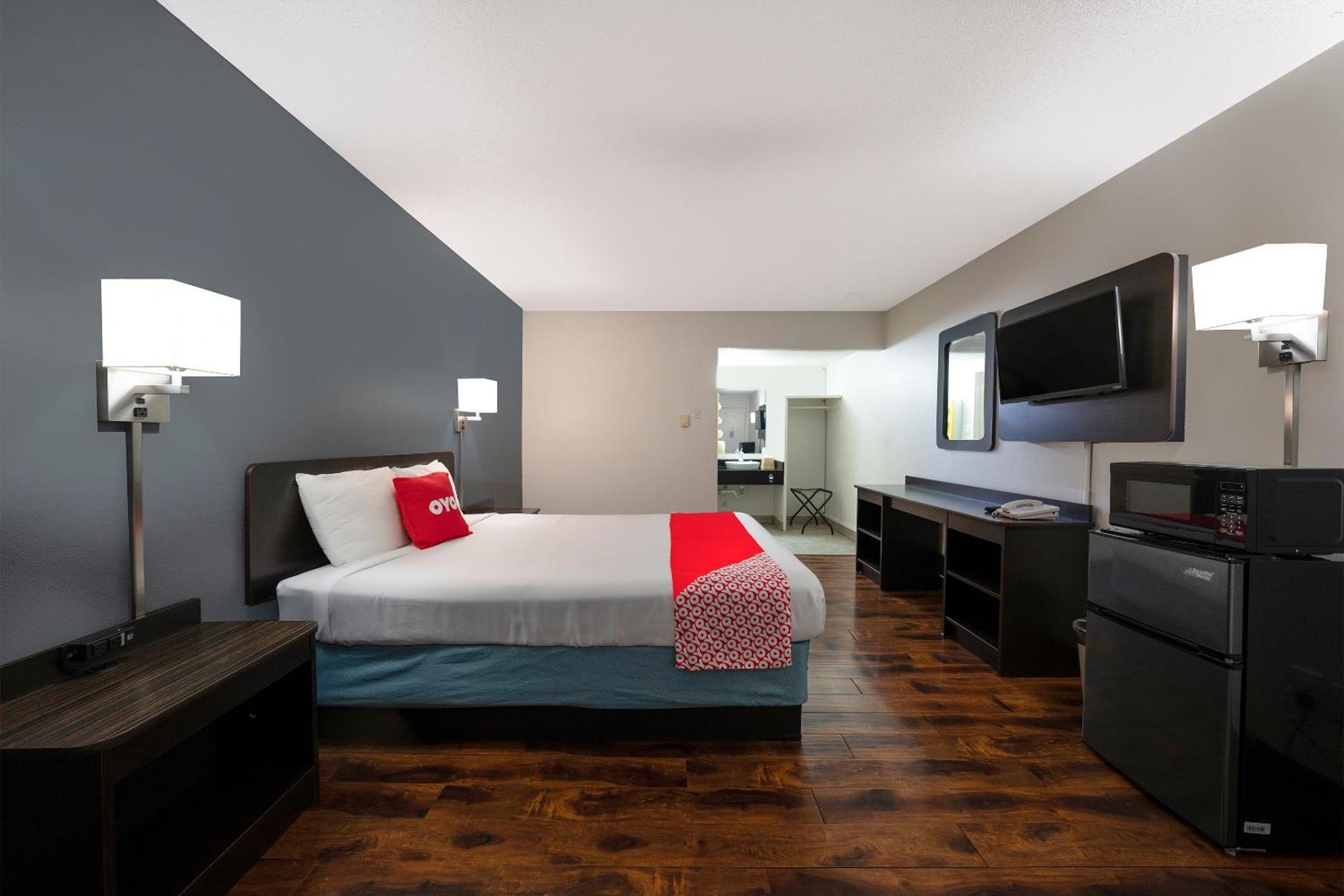 Oyo Hotel St Helens Or Сейнт Хелънс Екстериор снимка